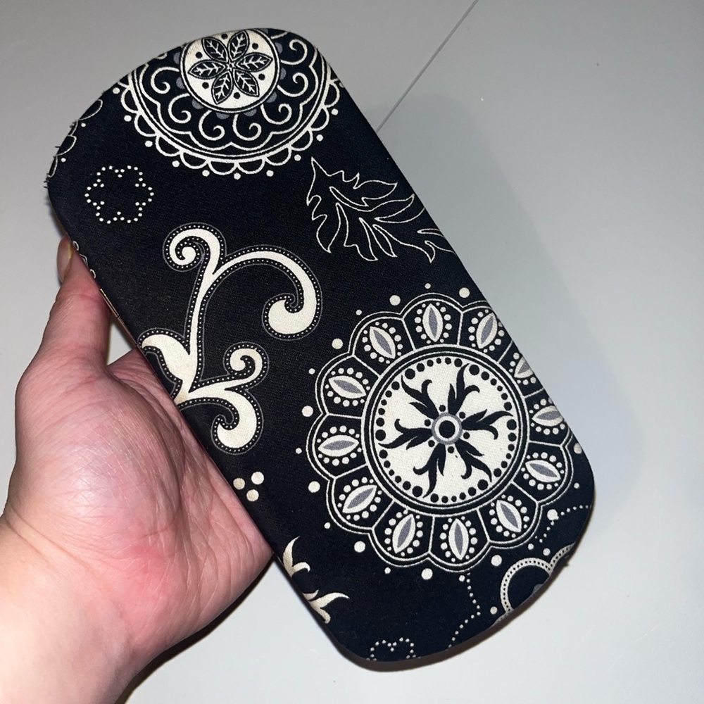 Stylish Black and White Patterned Clutch Wallet Cardholder